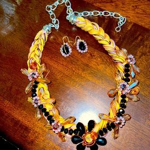 Beautiful handmade necklace and earrings sold as set. Very unique 🔥